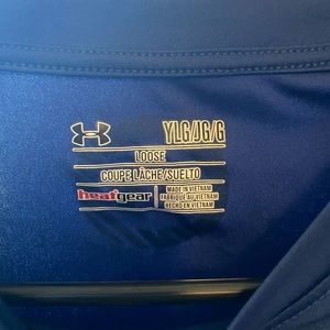 Kids YLG under armour dry fit shirt